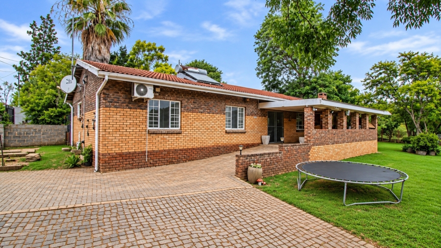 9 Bedroom Property for Sale in West Bank Eastern Cape